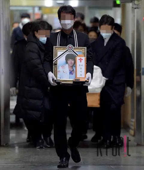 Moon Ji-yoon — Moon Ji-yoon Funeral Procession