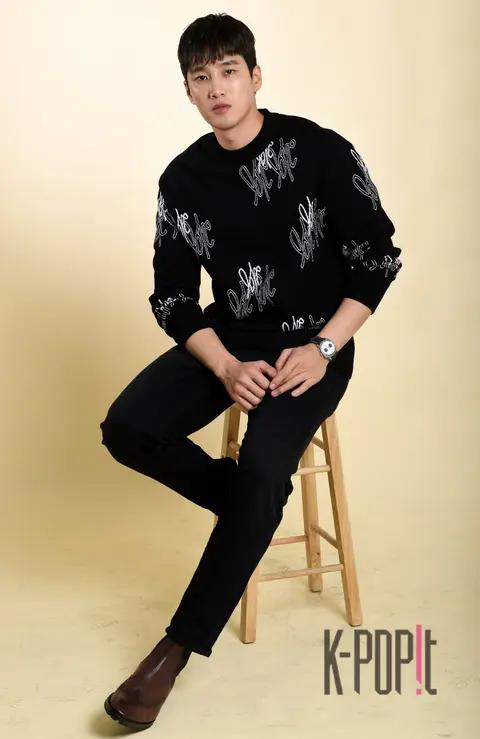 Ahn Bo-hyun — Itaewon Class Interview