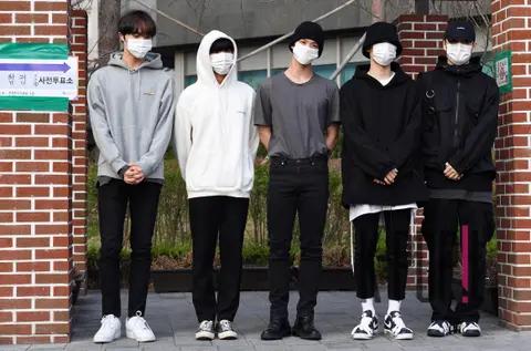 CIX — Early Voting