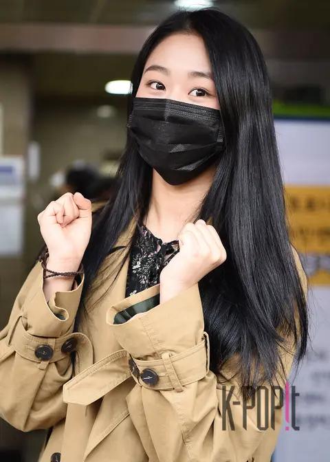 Cherry Bullet, Chaerin — Early Voting — 2020-04-11