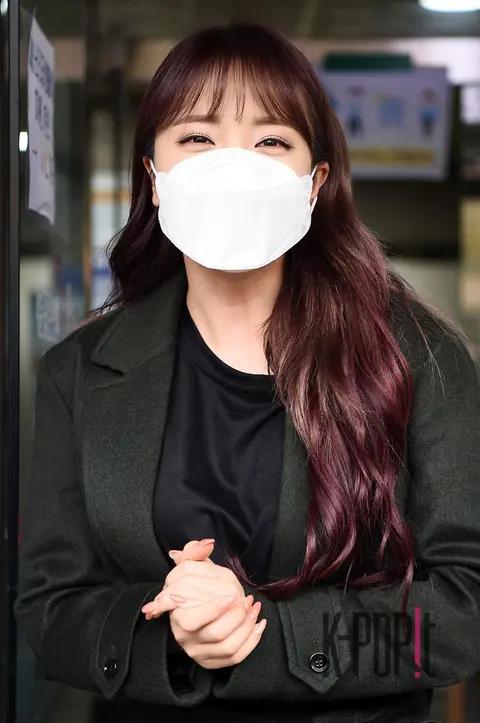 Hong Jin-young — Early Voting