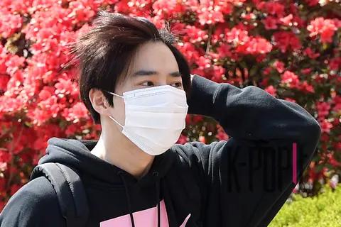 Suho (EXO) — Yu Huiyeol's Sketchbook Arrival