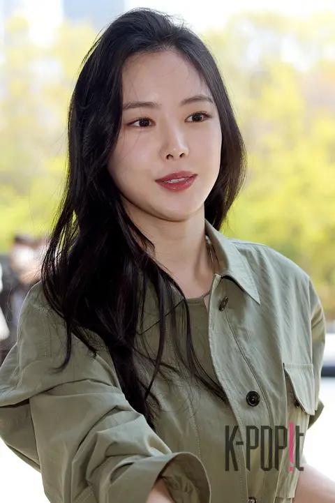 Apink, Son Na-eun — Jung Eun-ji's Music Square Arrival