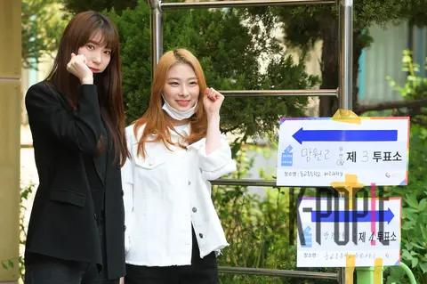 Rocket Punch, Suyoon, Yoon Kyung — Seoul Dong-gyo Elementary School Polling Station