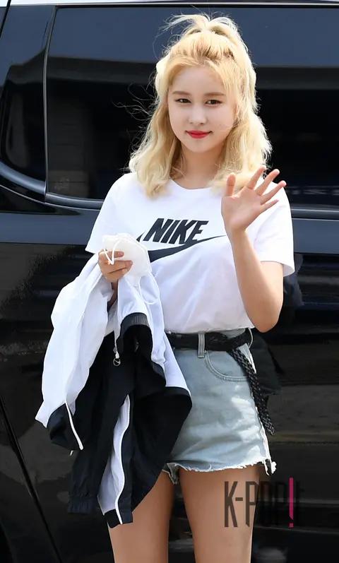 WJSN, Dayoung — Radio Arrival