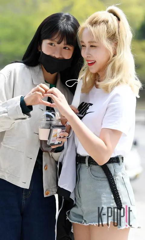 WJSN, EXSY, Dayoung — Radio Arrival