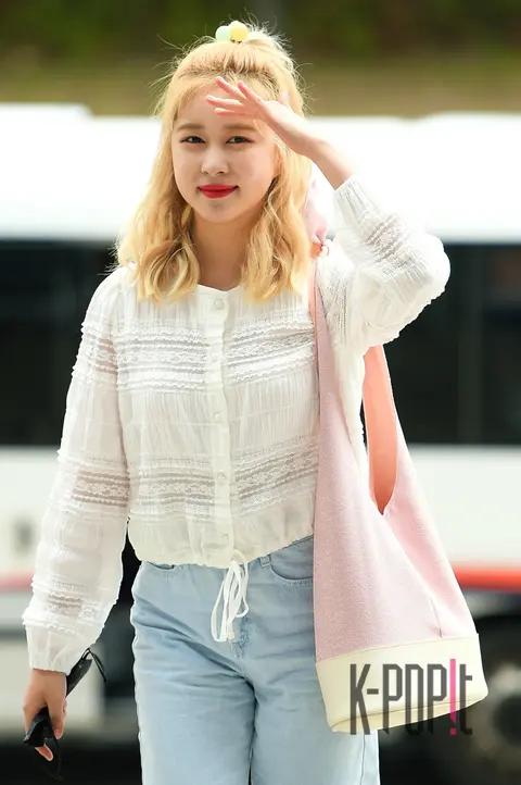 WJSN, Da-young — Jung Eun-ji's Music Square Arrival
