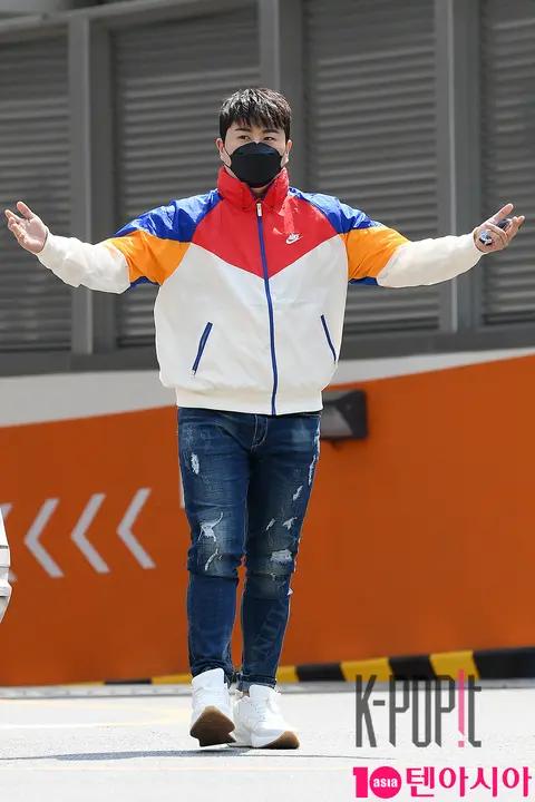 Kim Ho-joong — Mr. Trot Knowing Bros — 2020-04-30