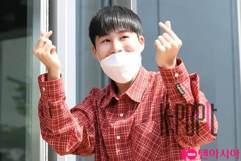Kim Hee-jae — Mr. Trot Knowing Bros