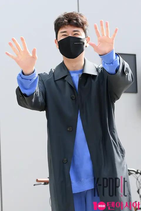 Young Tak — Mr. Trot Knowing Bros