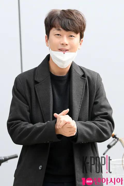 Lee Chan-won — Mr. Trot Knowing Bros