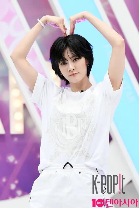 Miya 3 — LOONA/NewJeans-related Content — 2020-05-04