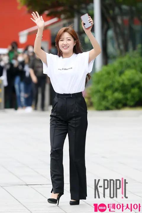 Jung Da-kyung — Miss Trot