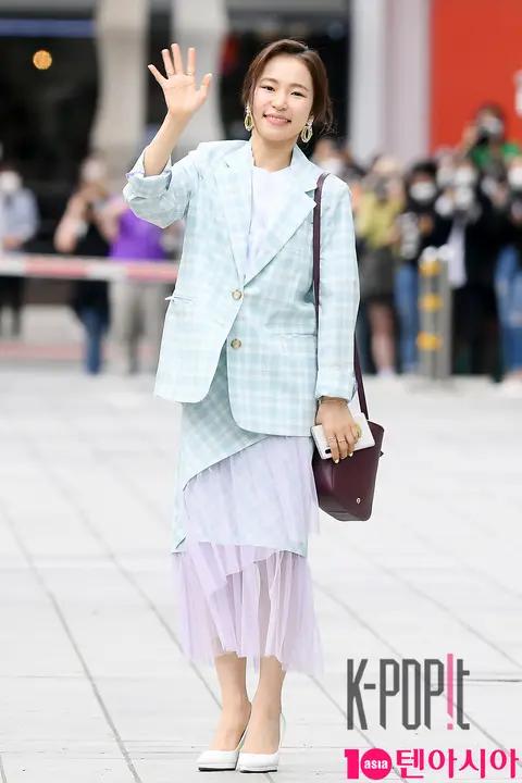 Hong Ja — Miss Trot