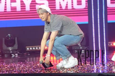 ASTRO, Moonbin — Show Champion