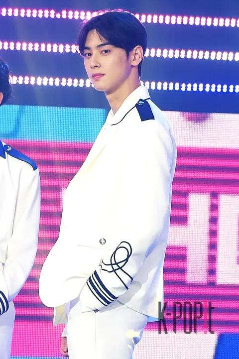 ASTRO, Cha Eun-woo — Show Champion