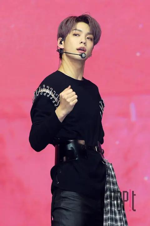 TXT, Subin — TXT Showcase