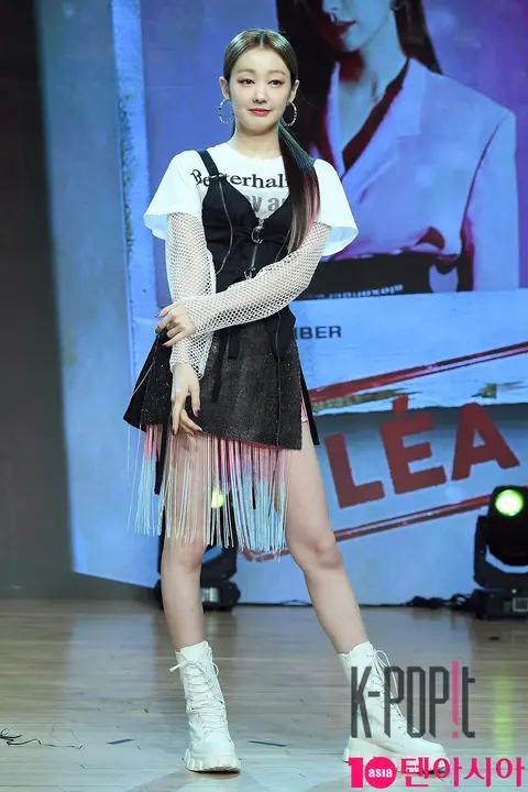 Leah 2 — cignature Showcase — 2020-05-19