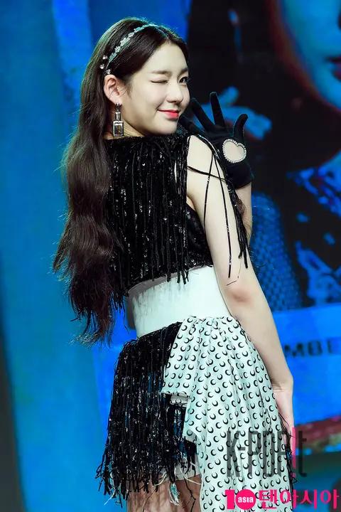 Su-dam — cignature Showcase