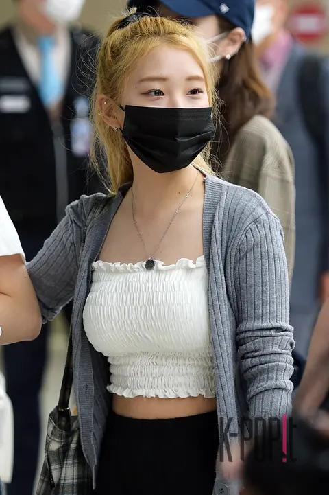 LOONA, Yeo-jin — Airport