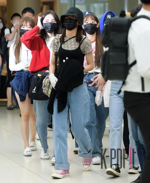 LOONA — Airport
