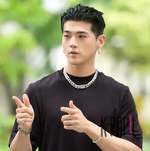 Trip to K-pop Arrival — Online Music Journey