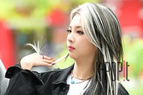 Trip to K-pop Arrival — Online Music Journey