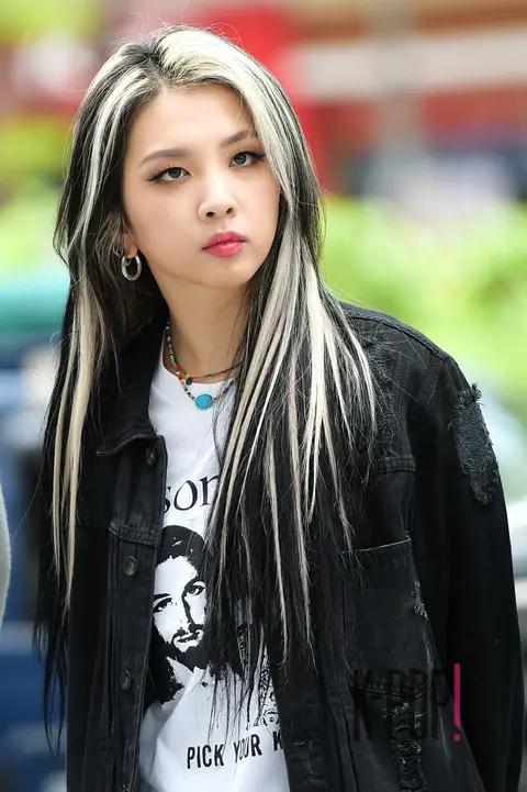 Trip to K-pop Arrival — Online Music Journey