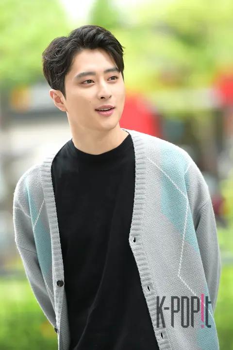 Trip to K-pop Arrival — Online Music Journey