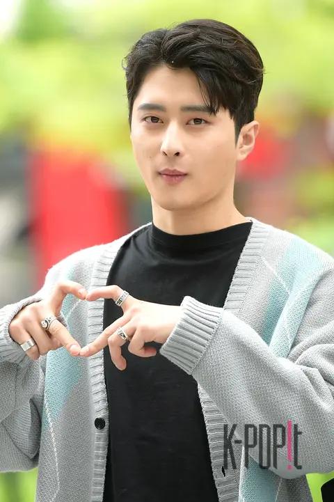 Trip to K-pop Arrival — Online Music Journey