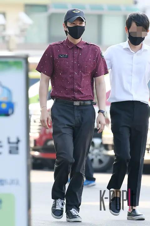 Jang Keun-suk — Jang Keun-suk Military Discharge