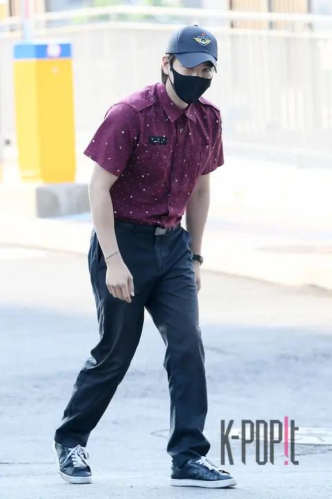 Jang Keun-suk 6 — Jang Keun-suk Military Discharge