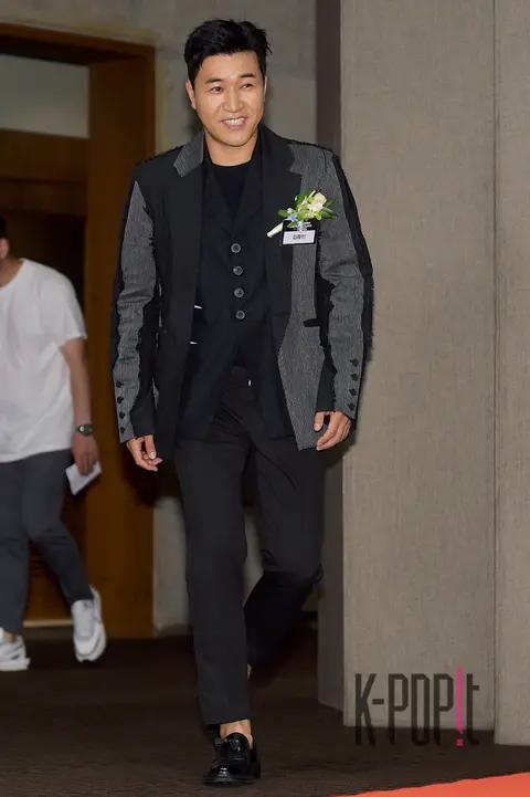 Kim Jong-min — 2020 Brand Customer Loyalty Awards