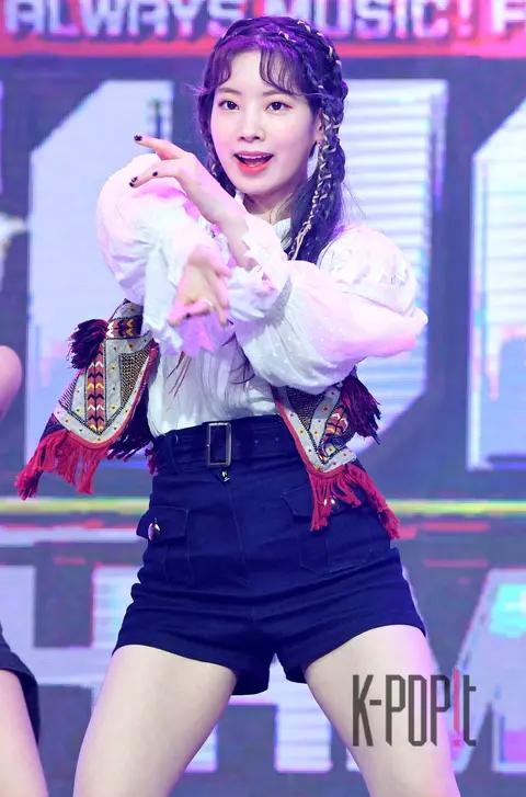 TWICE, Dahyun (TWICE) — Show Champion
