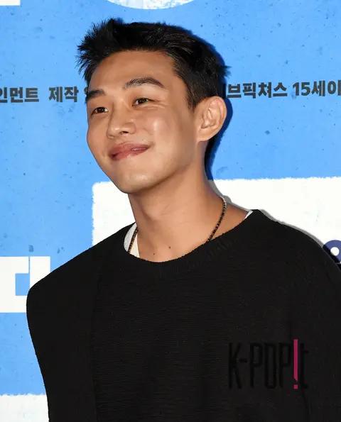 Yoo Ah-in — Alive Press Screening