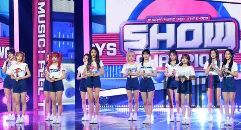 IZ*ONE — Show Champion