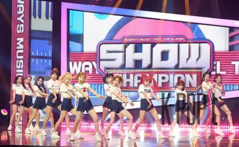 IZ*ONE — Show Champion