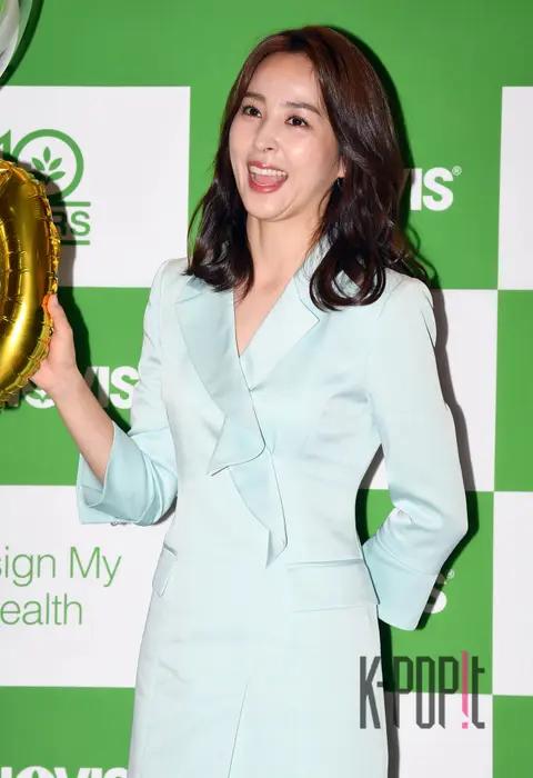 Han Hye-jin — Launch