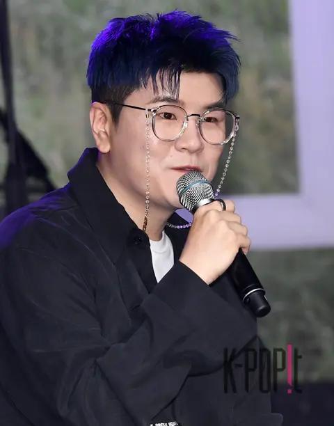 Shin Yong-jae — Showcase