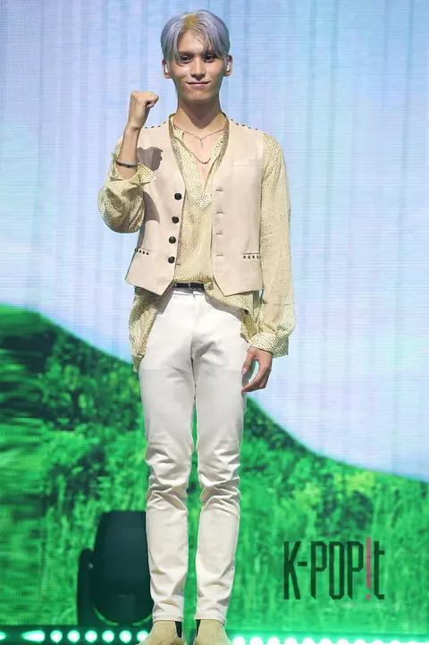 SF9, Yu Tae-yang — SF9 Showcase