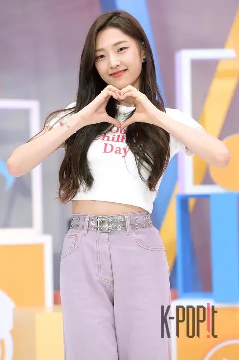 Weeekly, Park So-eun — The Fact Inta