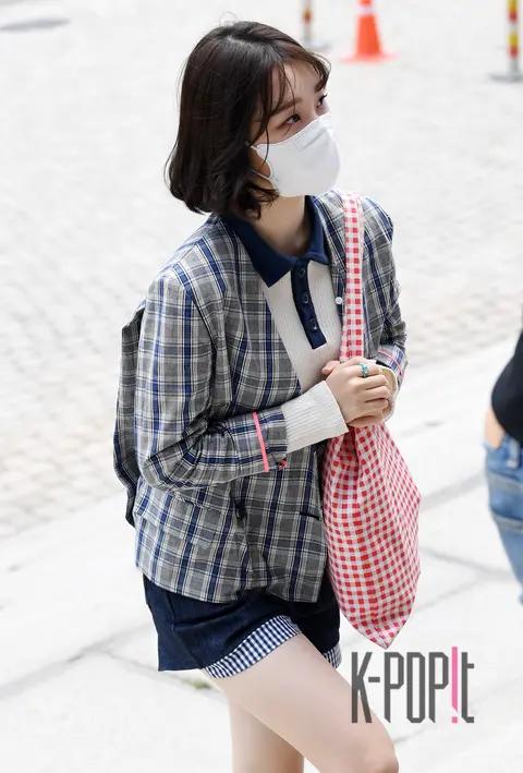 Weeekly, Ji-yun — Radio Arrival