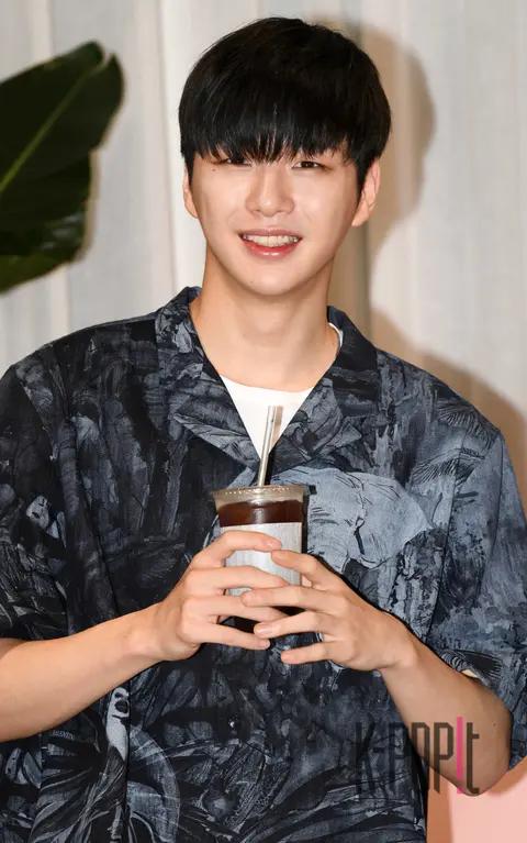 Kang Daniel — Guerrilla Interview
