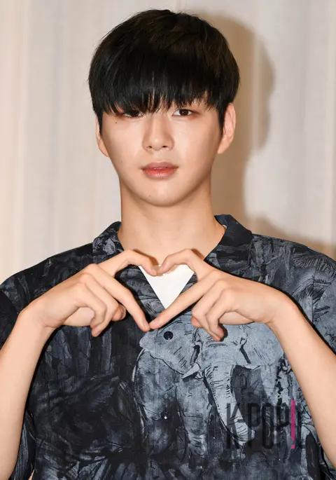 Kang Daniel — Guerrilla Interview