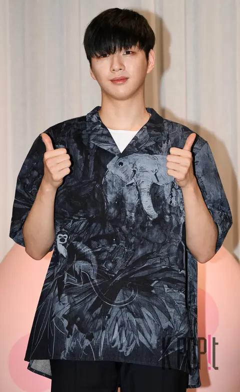 Kang Daniel — Guerrilla Interview
