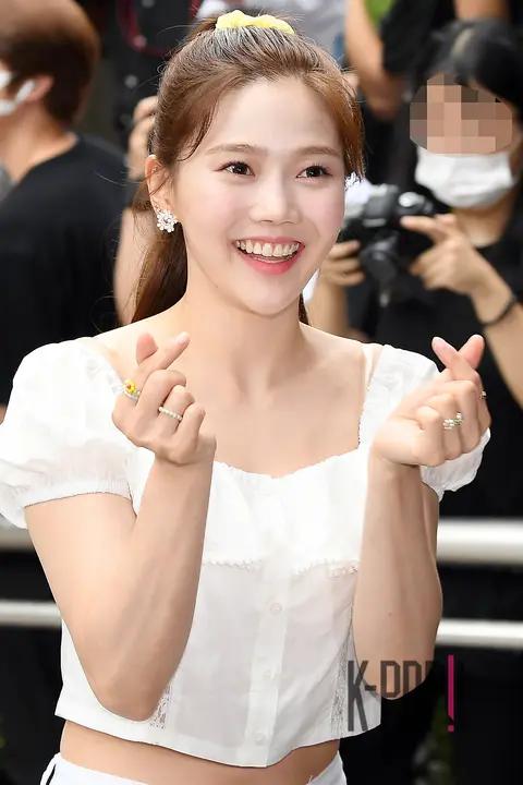 OH MY GIRL, Hyojung — Idol on Quiz