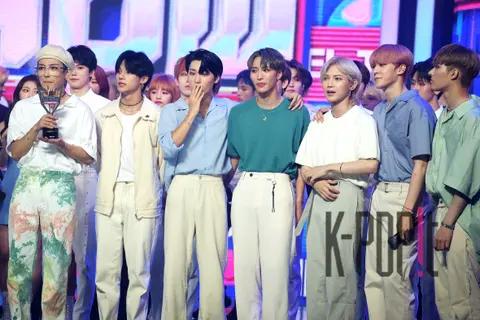 ATEEZ — Show Champion
