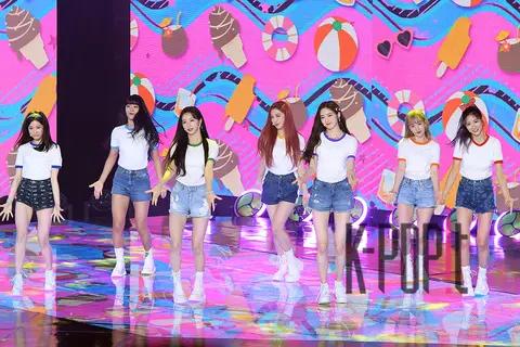 Cherry Bullet — The Show