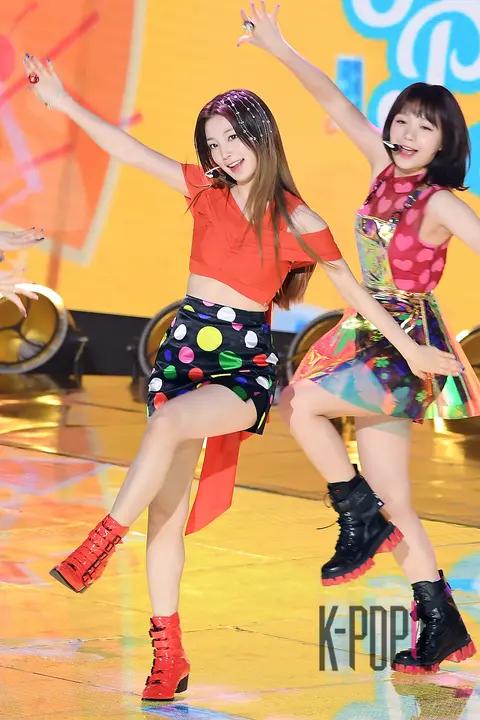 Yeonhee (Rocket Punch) — The Show
