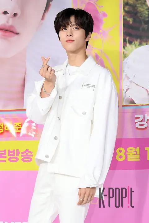 Kim Woo-seok — Twenty Twenty Production Briefing — 2020-08-12